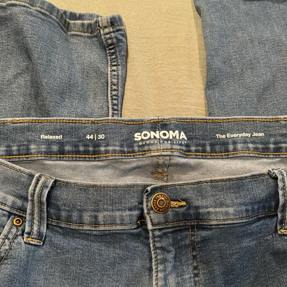 Jeans - Picture 2 of 2
